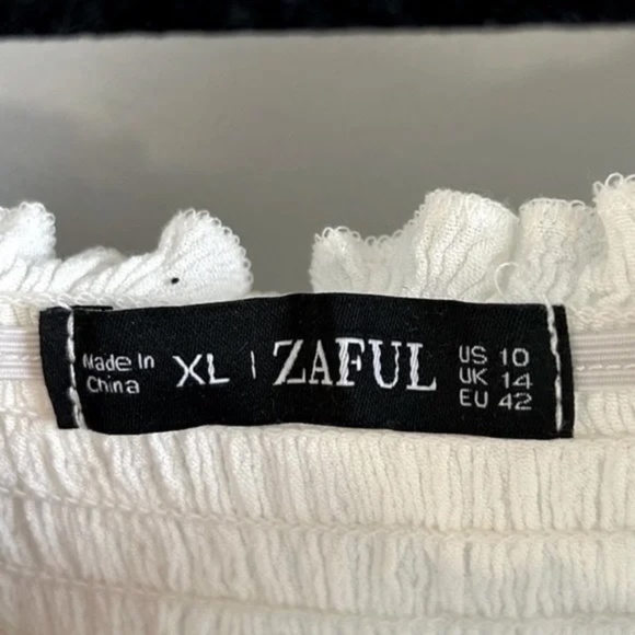 Very vintage Zaful Frilled Off The Shoulder Smocked Crop Top Women's Size L/XL - Picture 8 of 8
